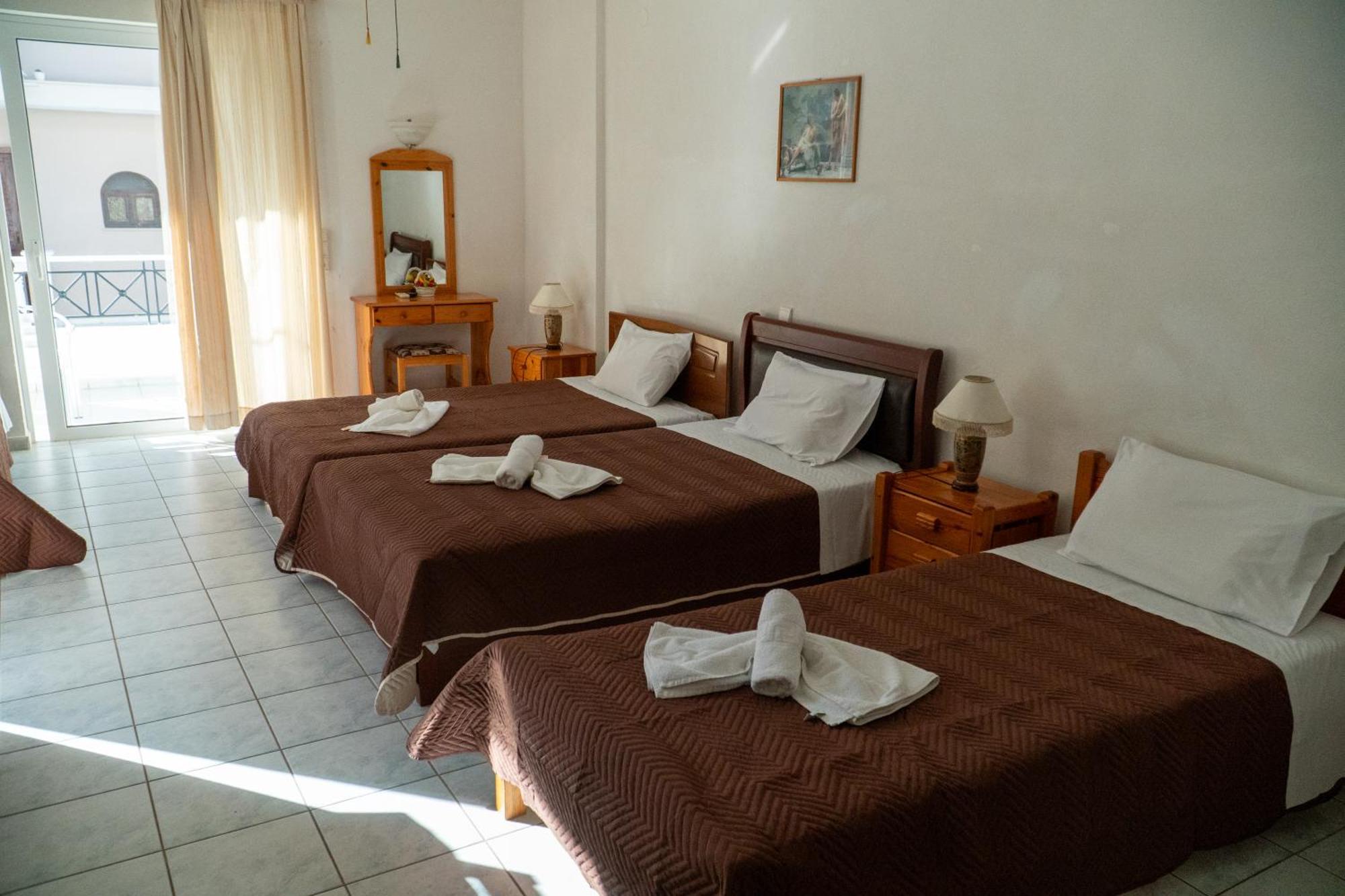 Pagona Hotel ルトラ・エディプソス エクステリア 写真